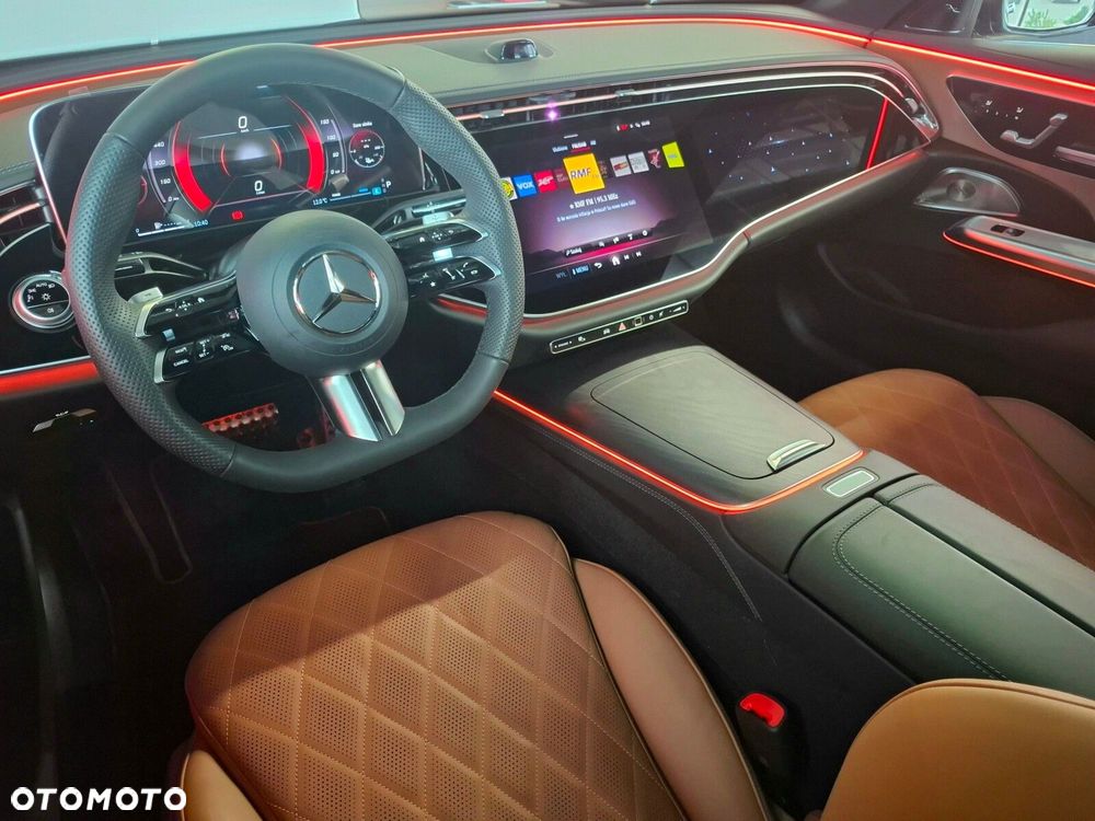 Mercedes-Benz Klasa E - 16