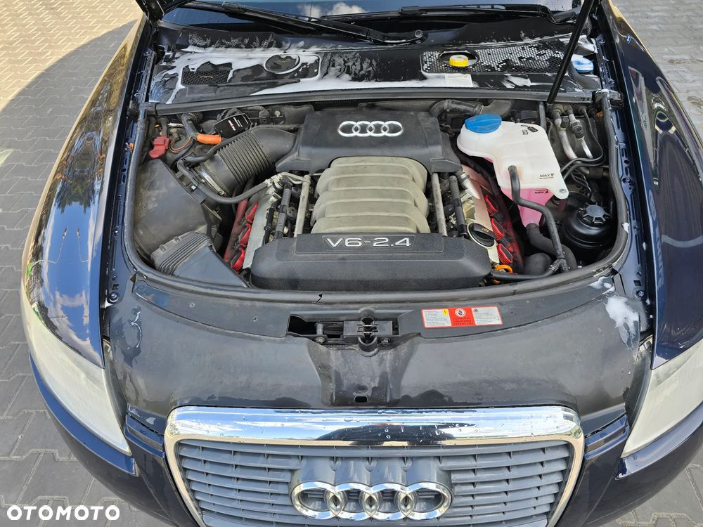 Audi A6 Limousine 2.4 - 13