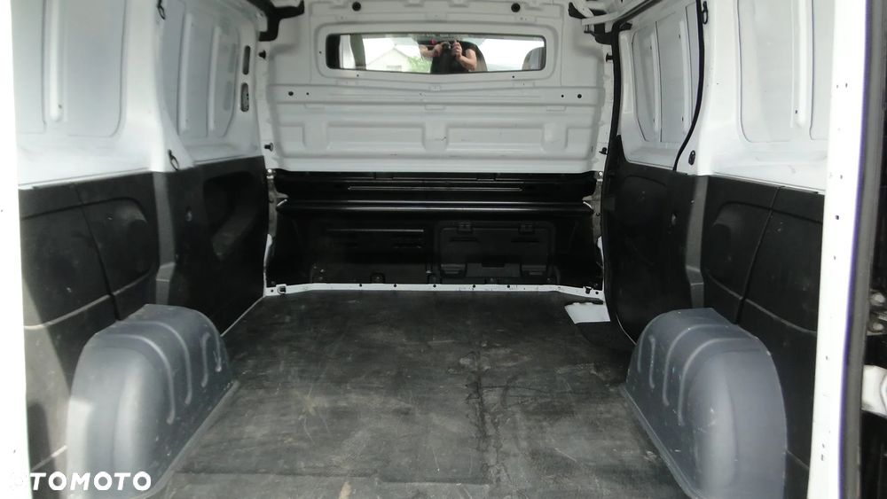Renault Trafic - 14