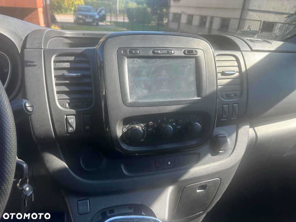 Opel Vivaro - 22