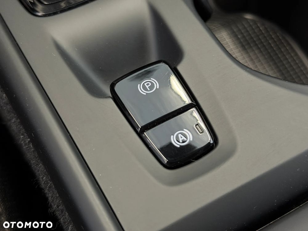 Volvo XC 40 T3 Momentum Pro - 19