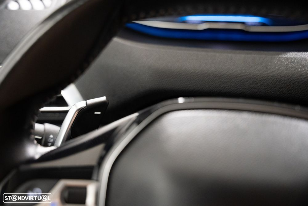 Peugeot 3008 1.2 PureTech Allure EAT8 - 21