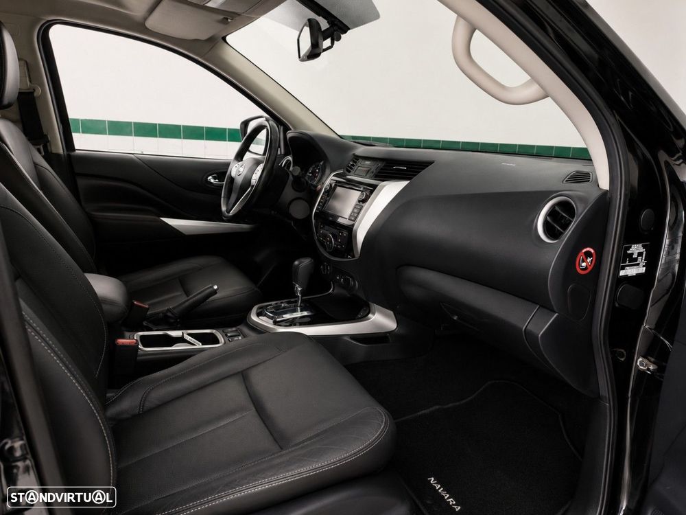 Nissan Navara 2.3 dCi CD 4WD Tekna Auto - 10