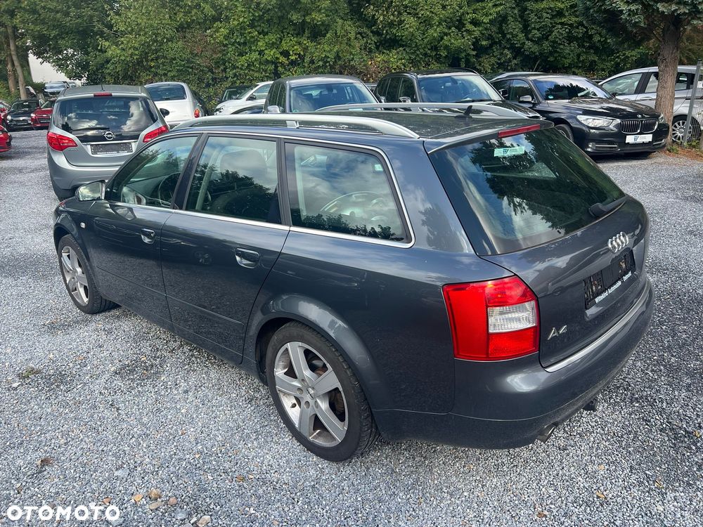 Audi A4 - 4