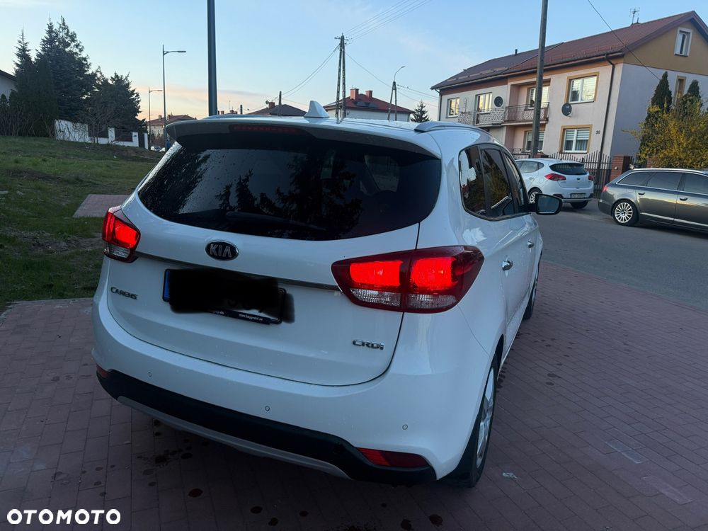 Kia Carens 1.7 CRDi L 7os - 8