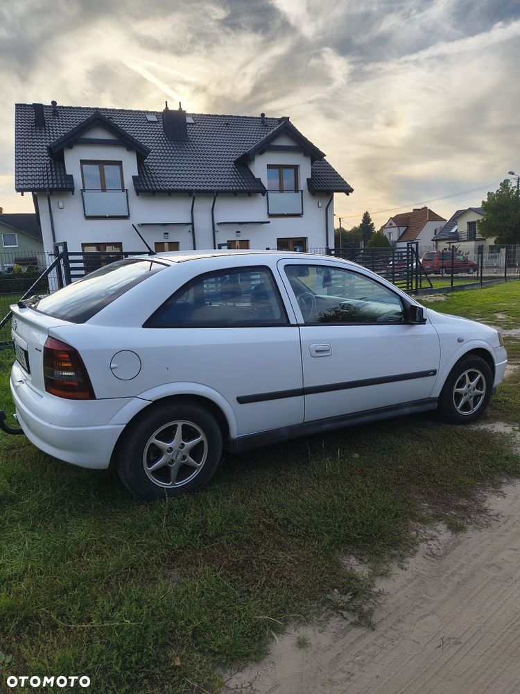 Opel Astra - 1