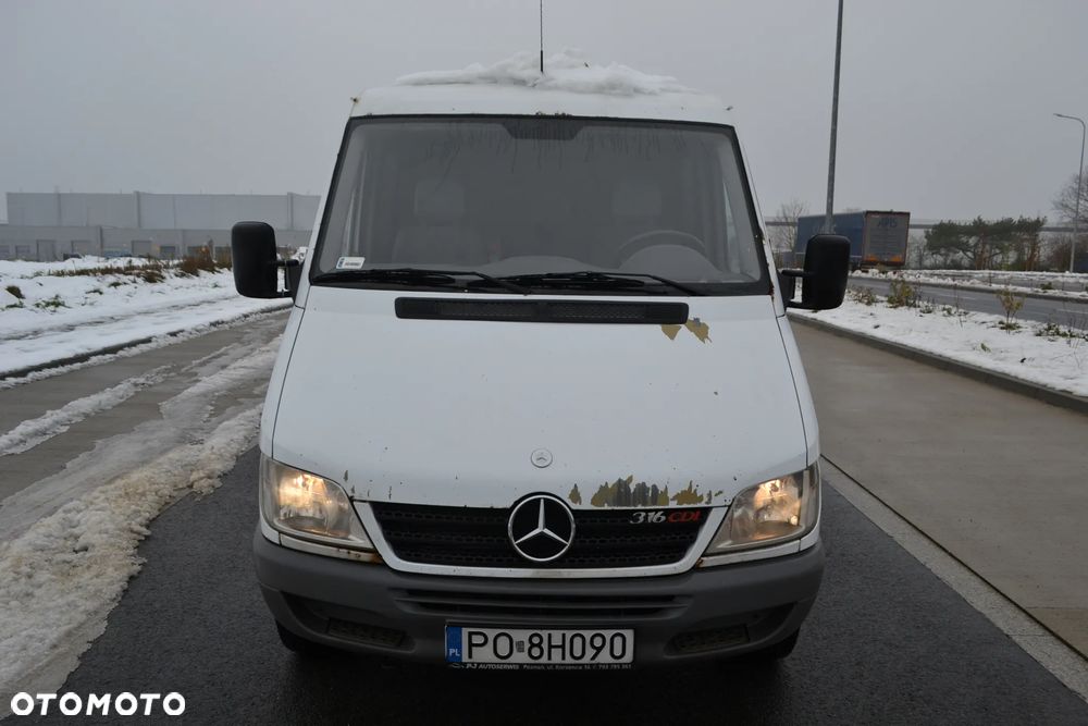 Mercedes-Benz Sprinter - 8