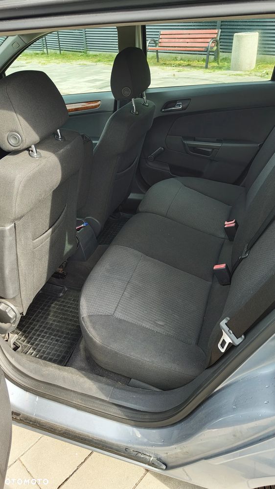 Opel Astra - 17