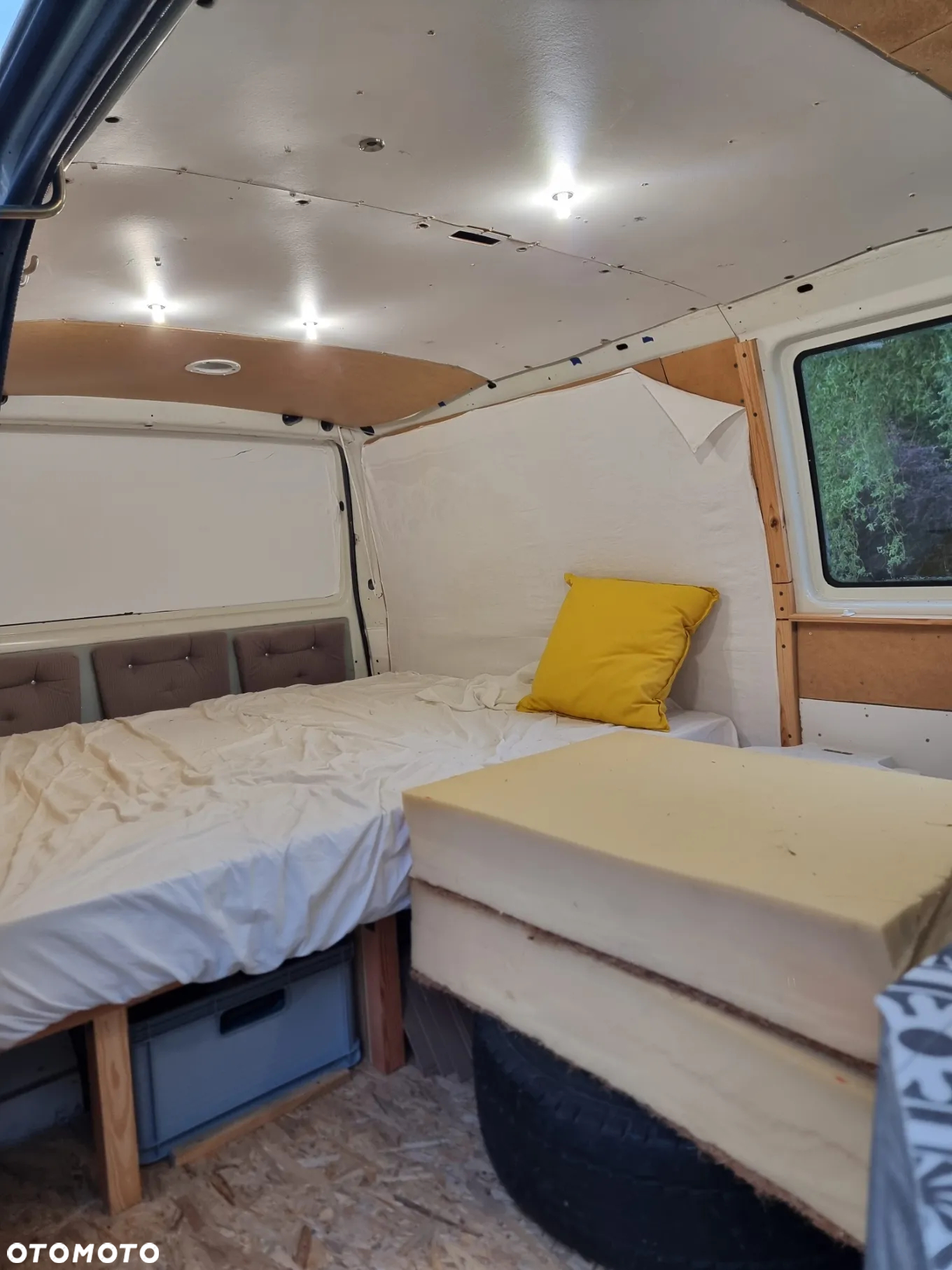 Volkswagen Transporter - 12