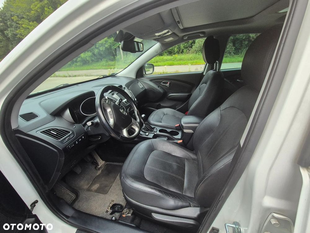 Hyundai ix35 2.0 4WD Premium - 5