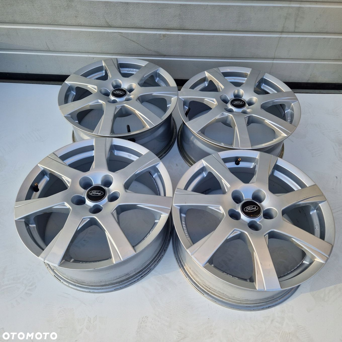 Ford Mondeo Focus C MAX S MAX TOURNEO CONNECT 5X108 17 ET45 - 2