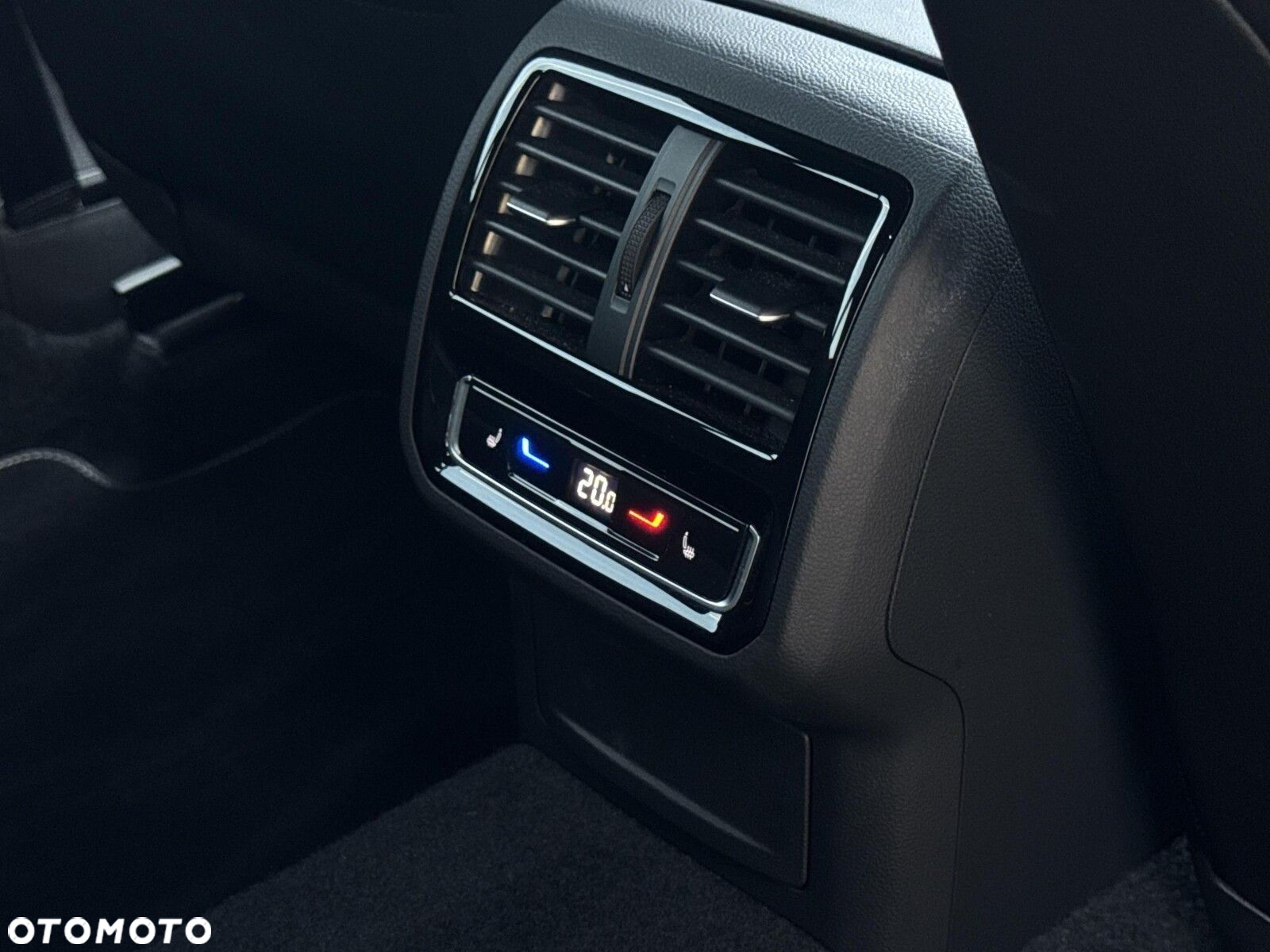 Volkswagen Arteon 2.0 TSI R-Line DSG - 13