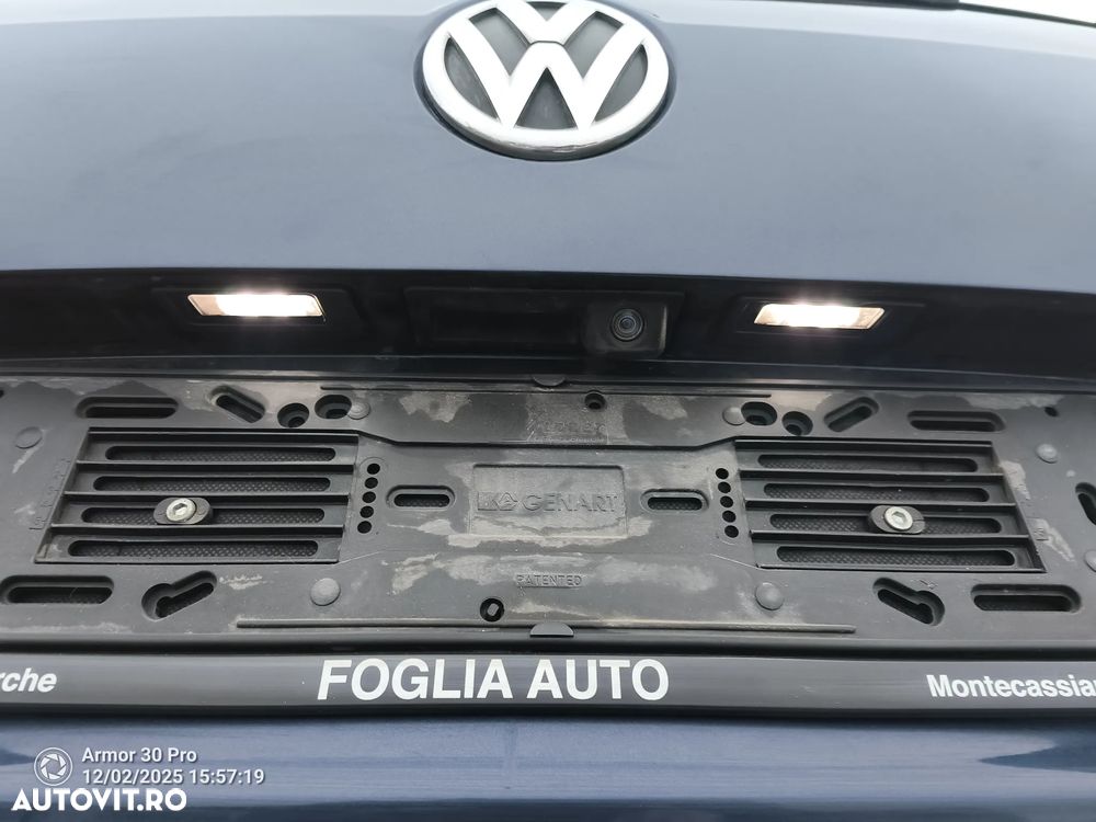 Volkswagen Passat Variant 1.6 TDI BlueMotion Technology DSG Trendline - 6