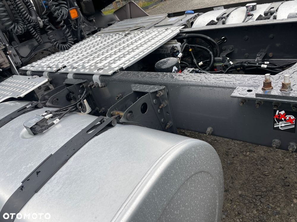 Renault T480 Wysoka Kabina - 13