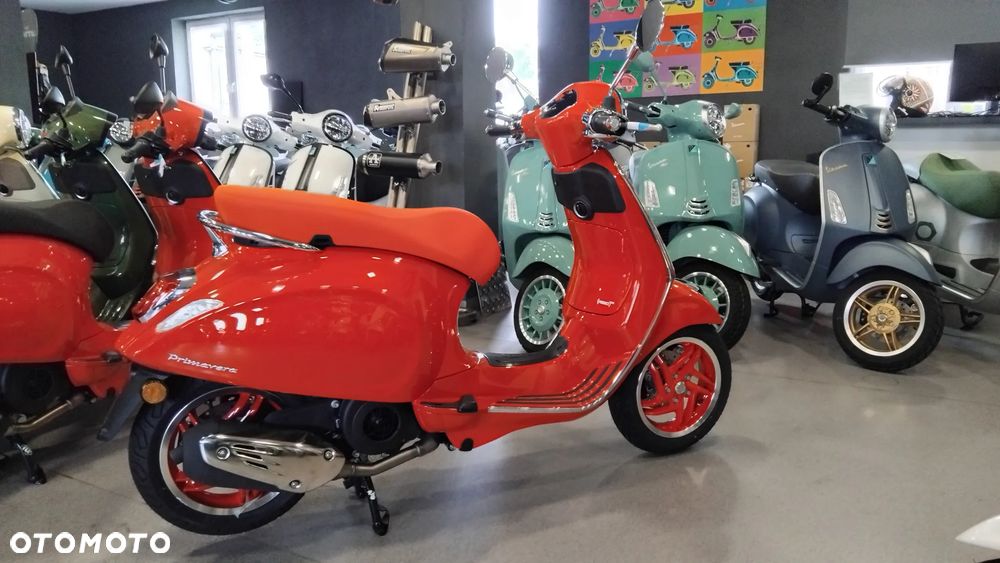 Vespa Primavera - 2