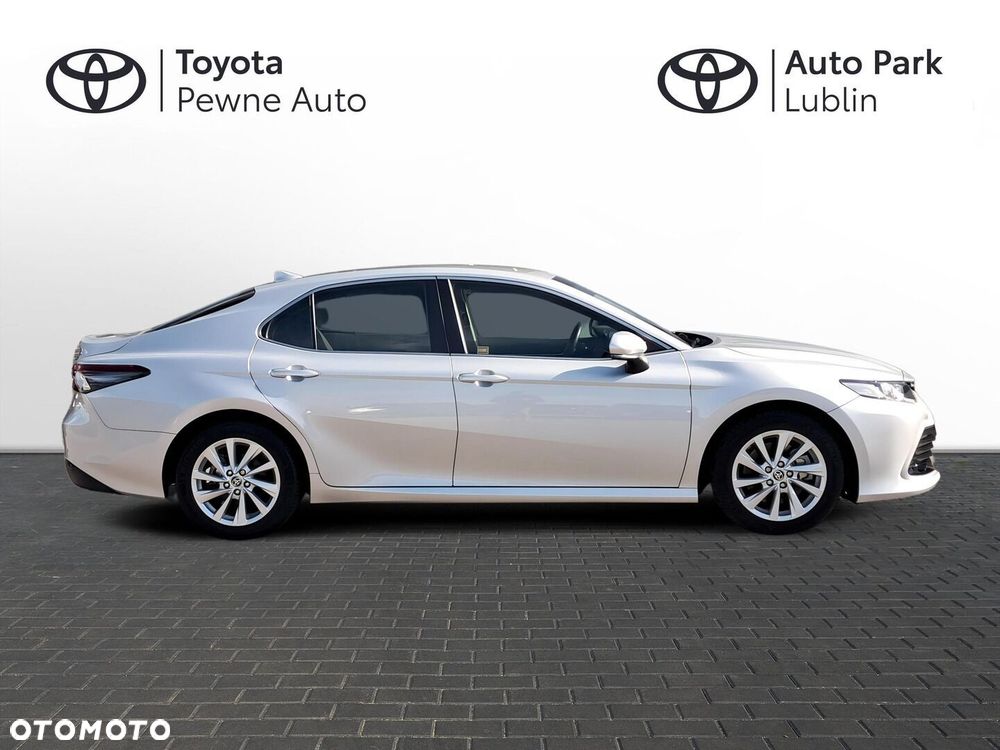 Toyota Camry 2.5 Hybrid Comfort CVT - 7