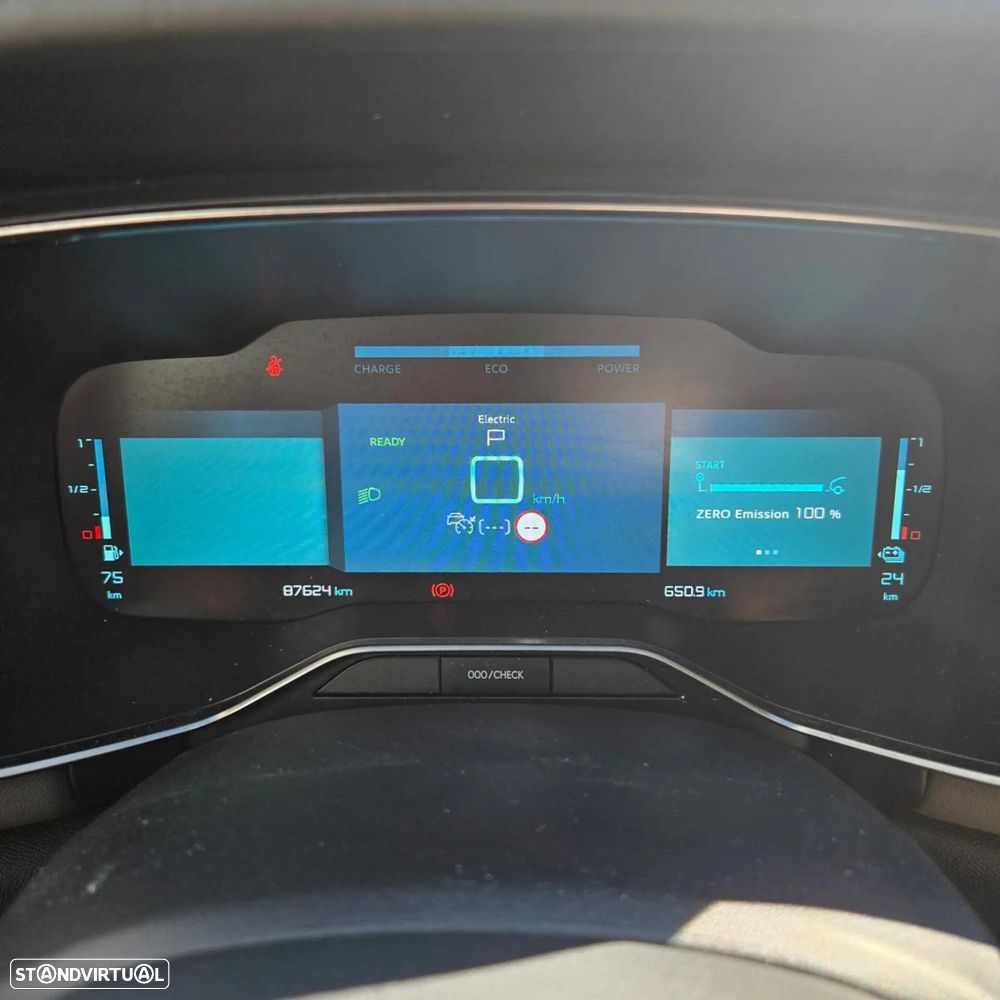 Citroën C5 Aircross 1.6 Hybrid Feel Business (TA) e-EAT8 — fotografia 16