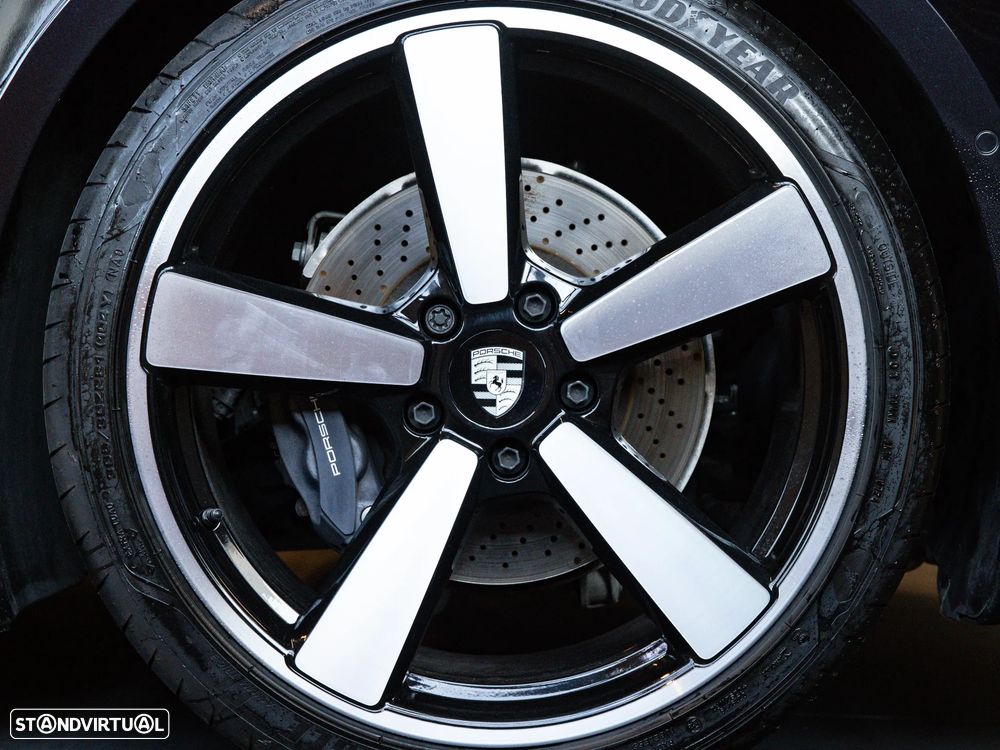 Porsche 911 (992) Carrera PDK - 29