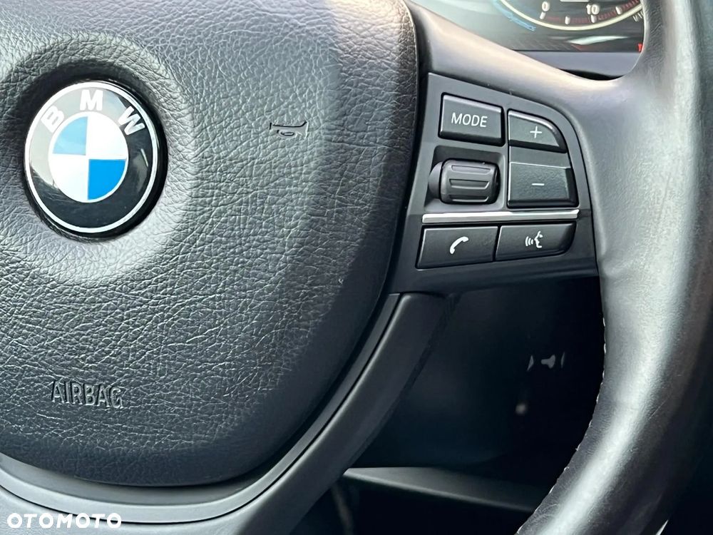 BMW Seria 7 750i xDrive - 22