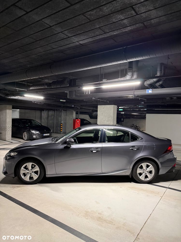 Lexus IS 300h Elite - 5