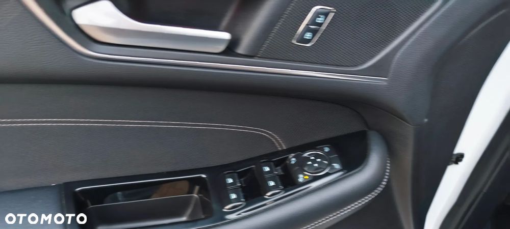 Ford Edge 2.0 EcoBlue 4x4 Trend - 18
