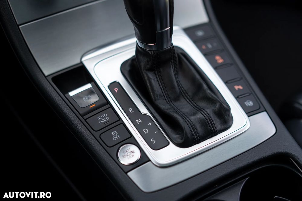 Volkswagen Passat CC 2.0 TDI DPF DSG - 37