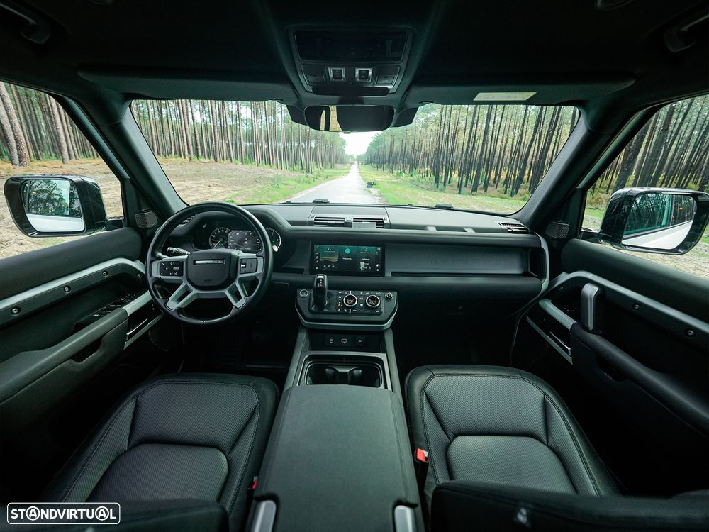 Land Rover Defender - 14