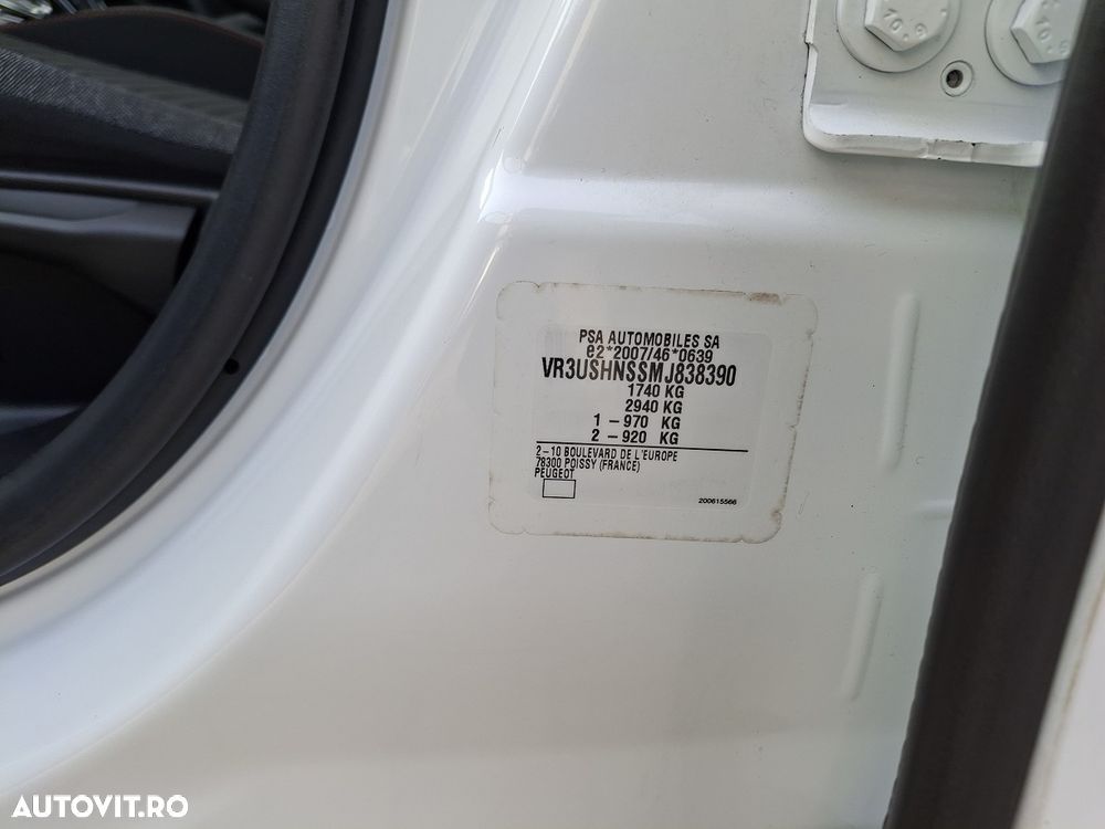 Peugeot 2008 PureTech 130 EAT8 Active - 22