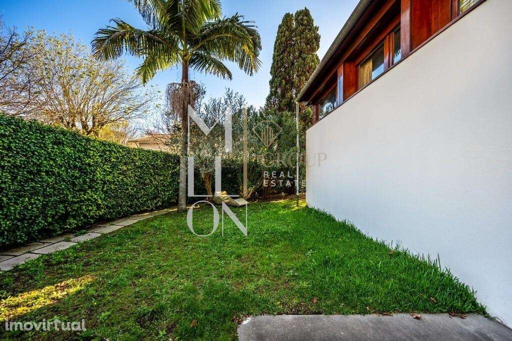 Moradia projetada pelo Arquiteto Siza Vieira, em Matosinhos - Grande imagem: 4/29