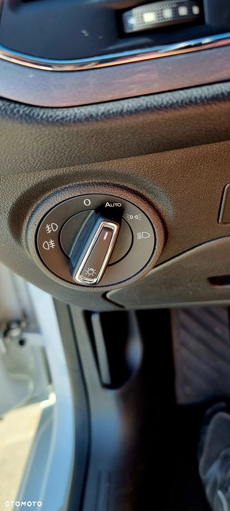 Seat Leon 2.0 TDI DPF Ecomotive DSG FR - 26