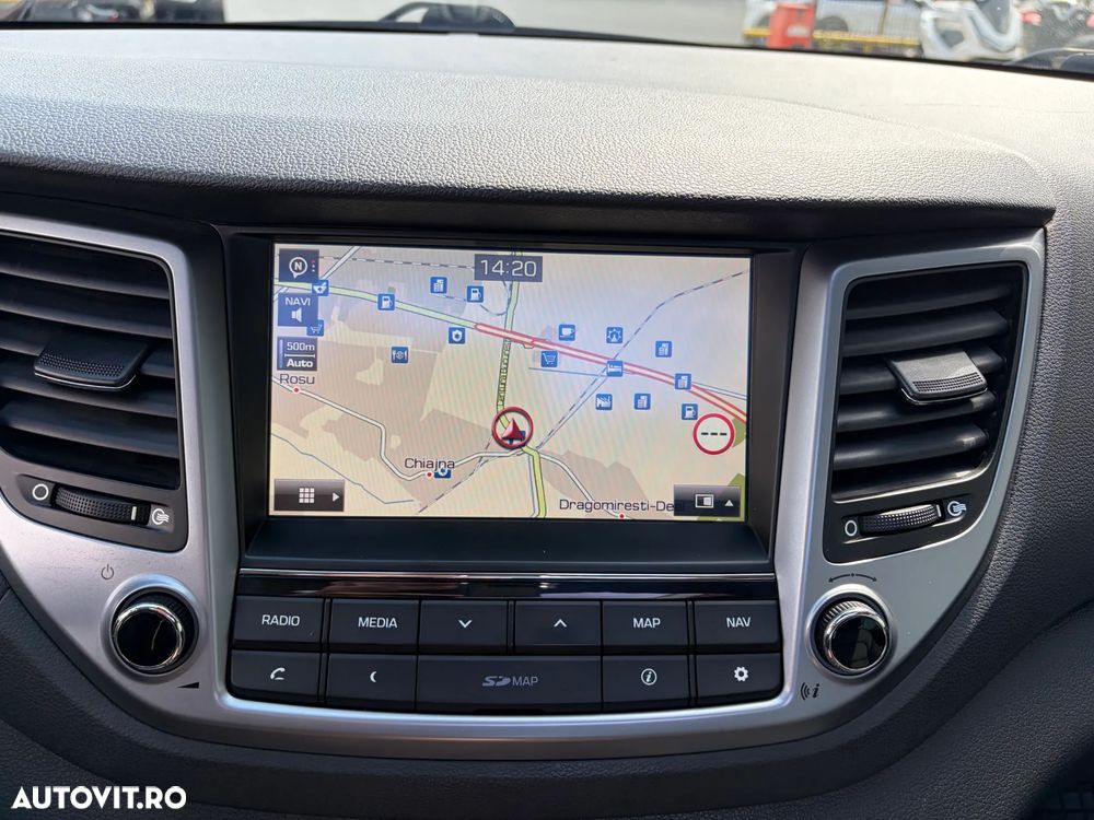 Hyundai Tucson 1.6 T-GDi 4WD 7DCT Luxury - 26