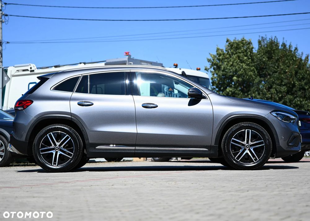 Mercedes-Benz GLA 220 d 4Matic 8G-DCT Progressive Advanced - 38