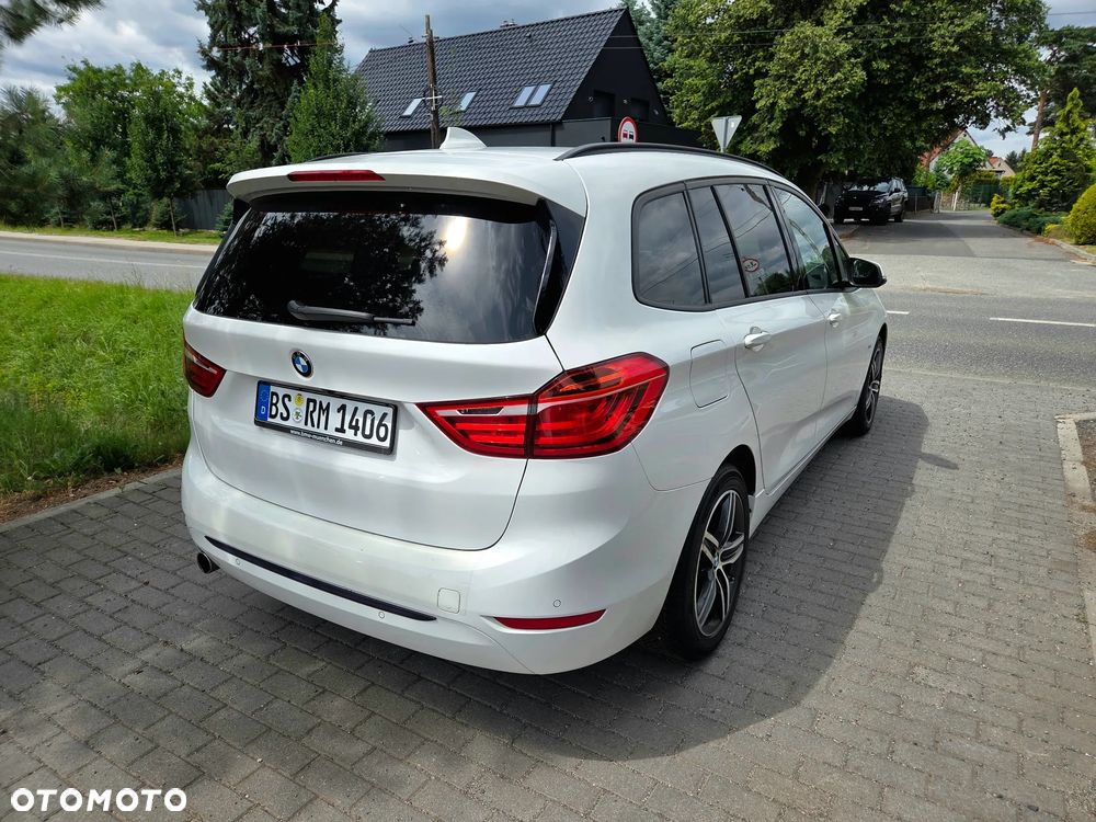BMW Seria 2 218d Sport-Aut Sport Line - 7
