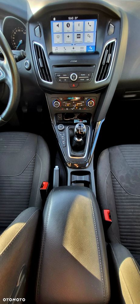 Ford Focus 1.5 EcoBoost STart-Stopp-System TITANIUM - 27