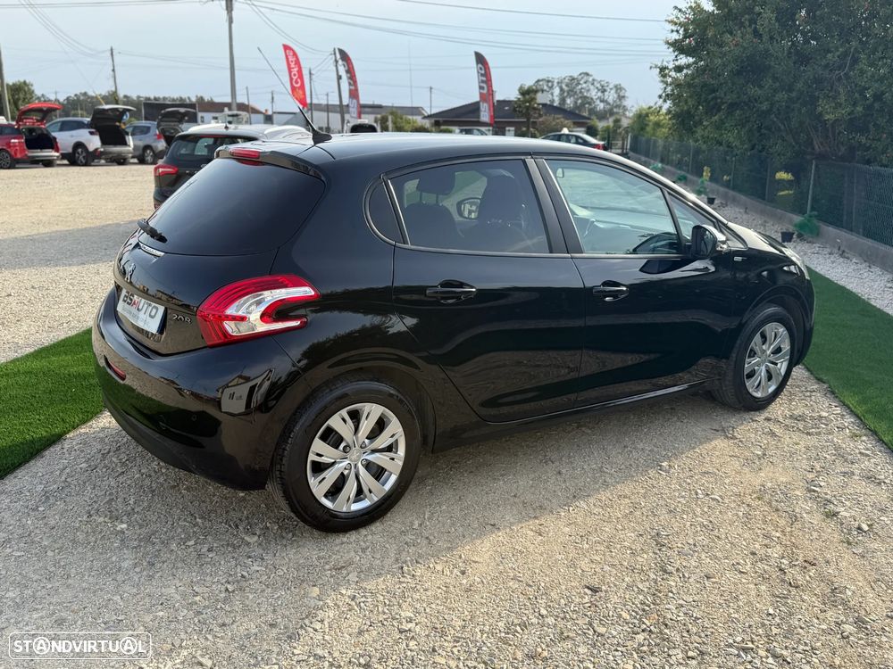 Peugeot 208 1.2 PureTech Style - 8