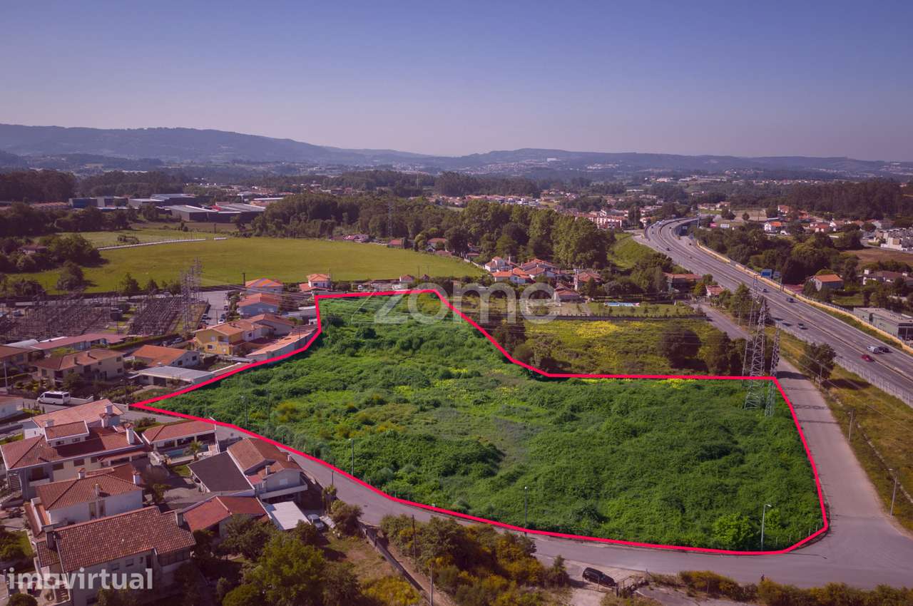 Terreno Urbanizável em Requião, Vila Nova de Famalicão. - Grande imagem: 2/16