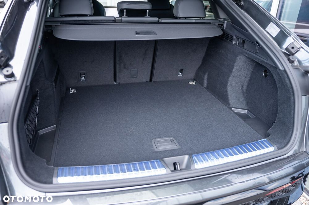 Audi Q5 Sportback - 11