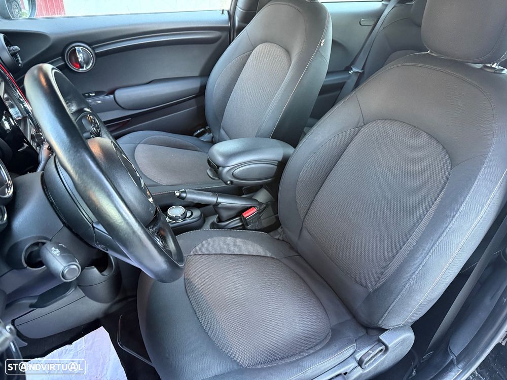 MINI 3 Portas Cooper D - 6