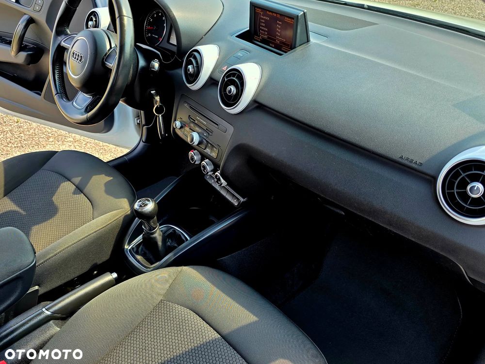 Audi A1 Sportback 1.4 TFSI S line edition - 16