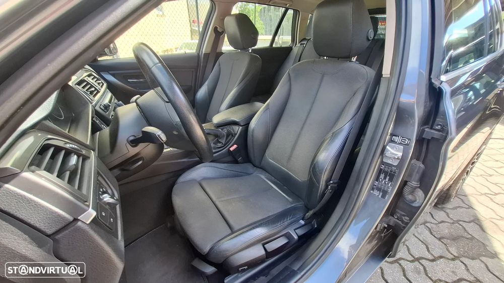 BMW 318 d Line Sport - 21
