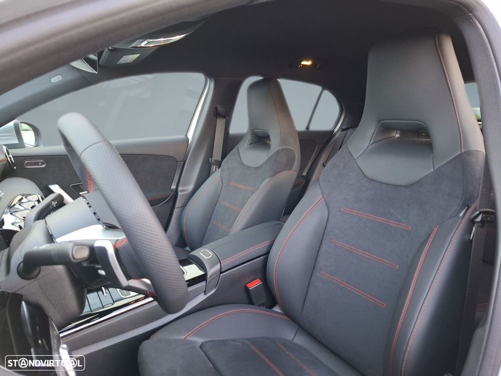 Mercedes-Benz A 250 e - 11