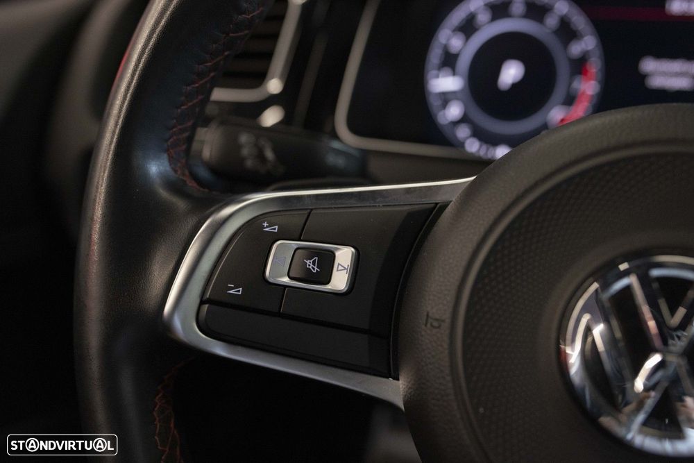 VW Golf GTI 2.0 TSI OPF DSG Performance - 10