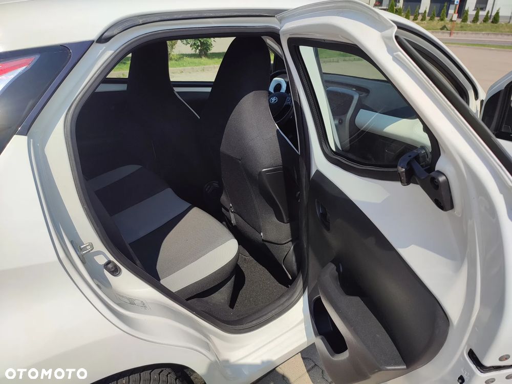 Toyota Aygo - 8