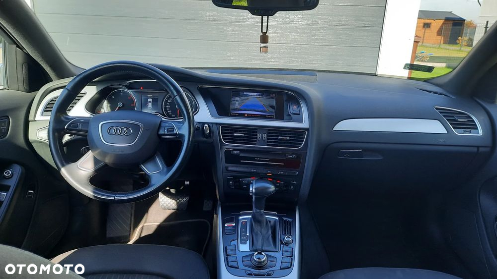 Audi A4 2.0 TDI S tronic - 8