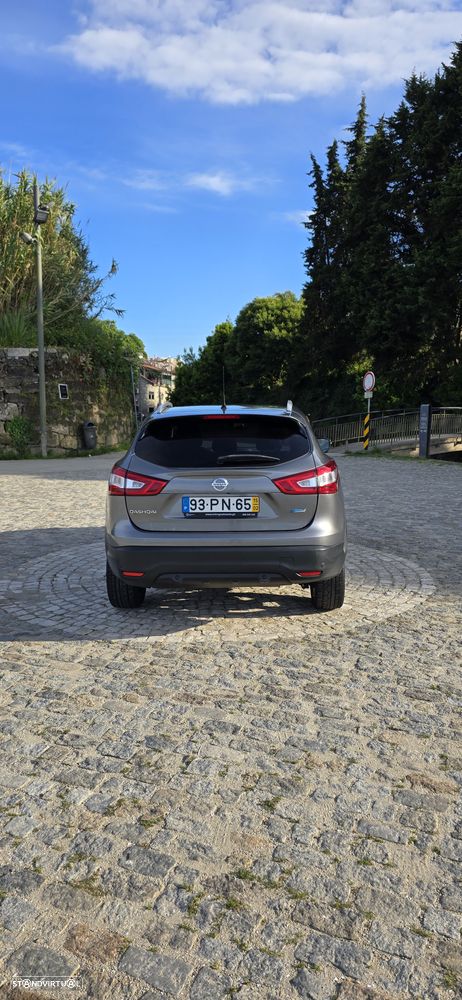 Nissan Qashqai 1.5 dCi N-Connecta - 6