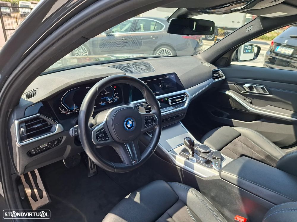 BMW 320 e xDrive Aut. M Sport - 29