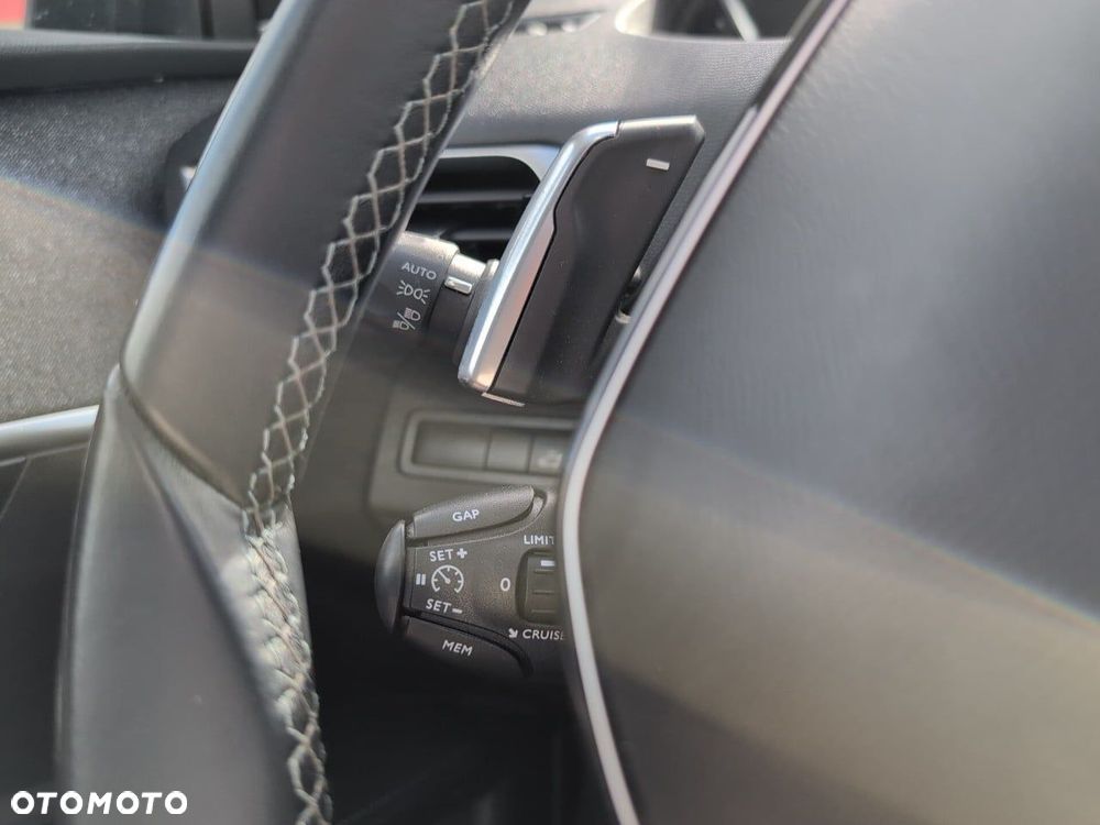 Peugeot 5008 2.0 BlueHDI GT S&S EAT8 - 18