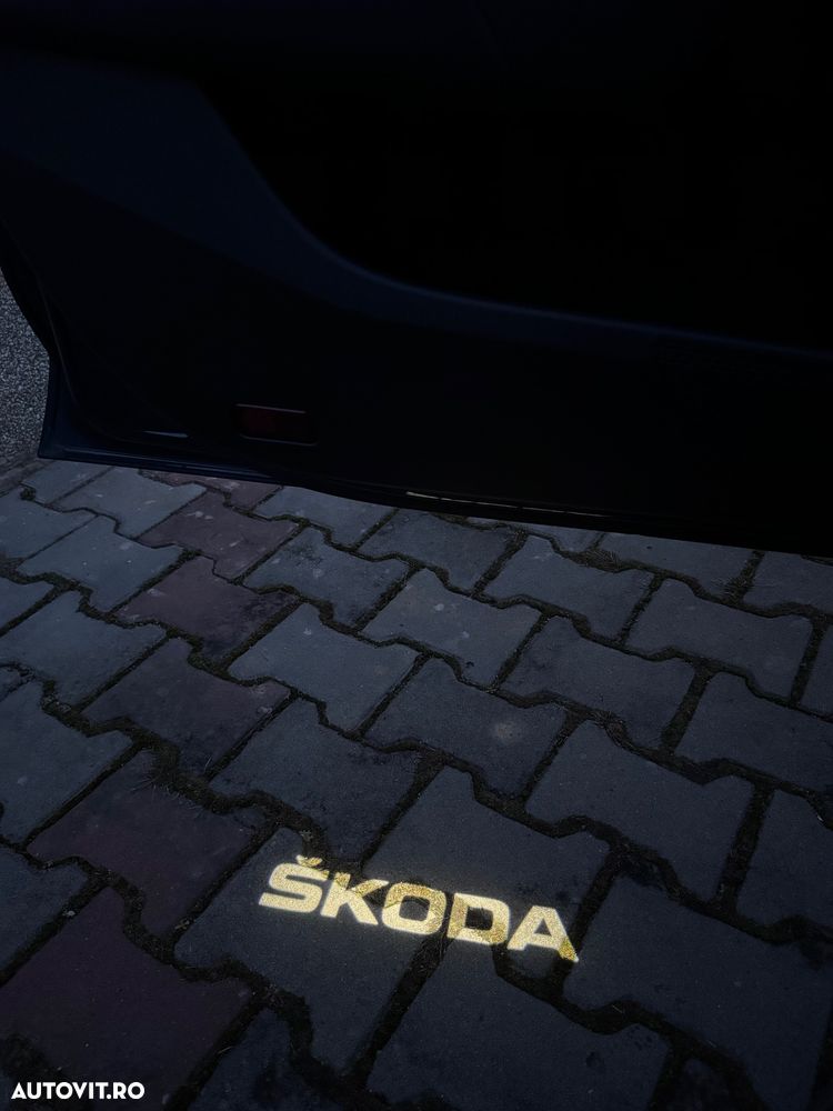 Skoda Octavia 2.0 TDI DSG Style - 32