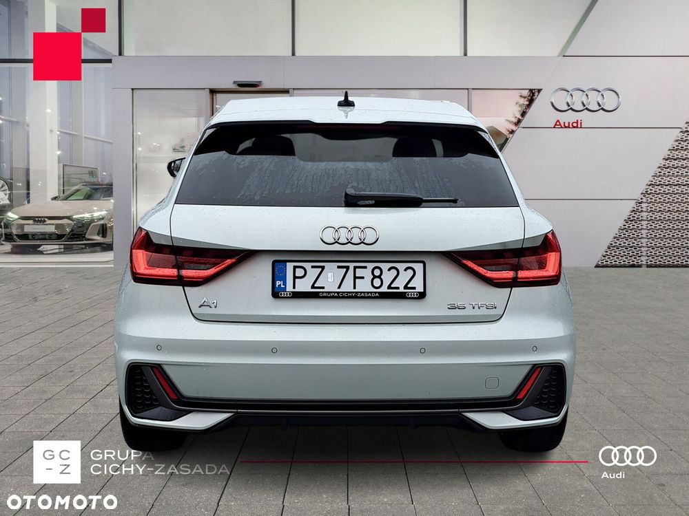 Audi A1 Sportback 35 TFSI S-Line S tronic - 4