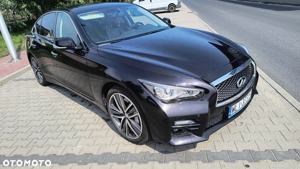 Infiniti Q50 - 2